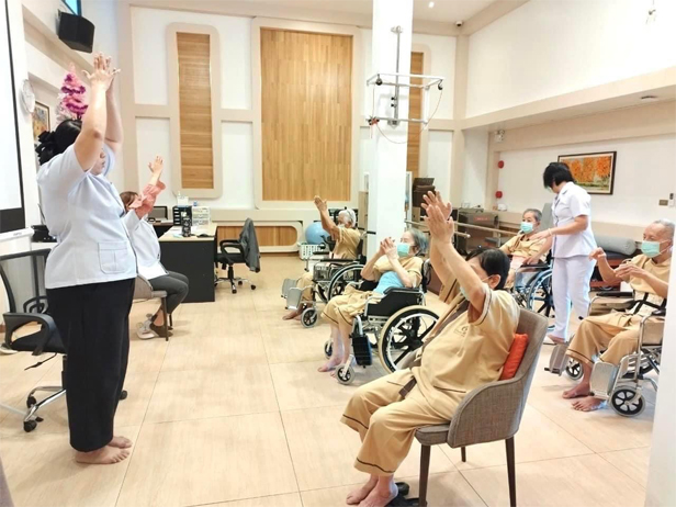 แฟรนไชส์ศูนย์ดูแลผู้สูงอายุ