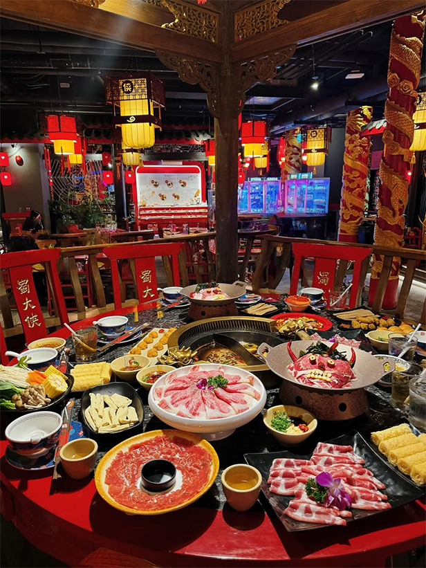 SHU DAXIA (สู่ต้าเสีย) แบรนด์หม้อไฟหม่าล่าต้นตำรับจากเฉิงตู 600 สาขาทั่วโลก