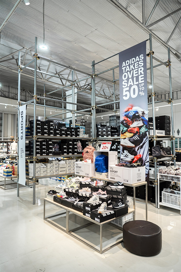 อวสาน Outlet Mall