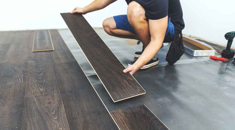 ปูกระเบื้องยางทับพื้นเดิมได้ไหม