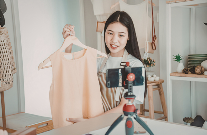 ปั้มยอดไลค์กับ 24Social