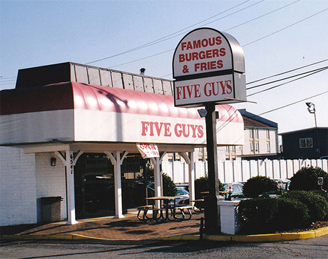 ขายไม่กี่เมนู แฟรนไชส์ Five Guys Burgers